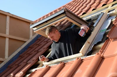 Pose de fenêtres de toit Velux à Villedaigne
